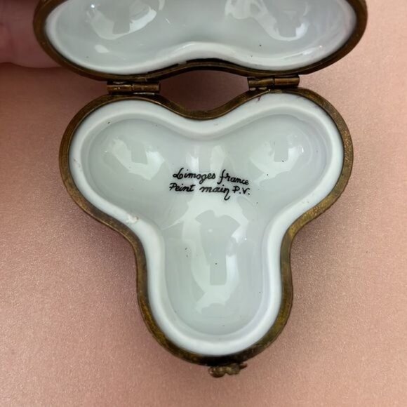 Limoges France Hand Painted Porcelain Cherries Trinket Box - Picture 9 of 11